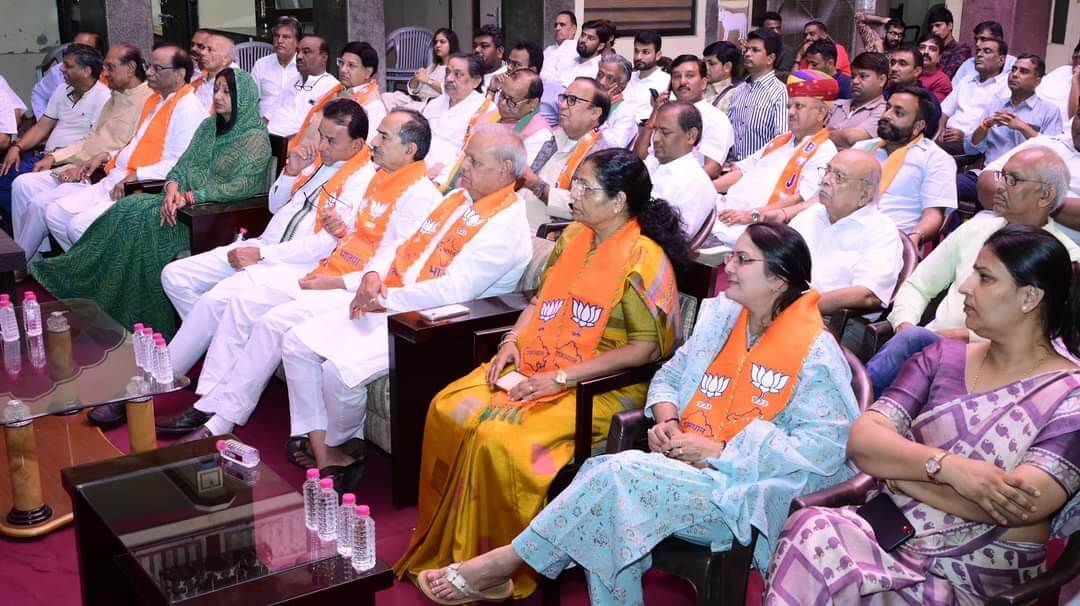 प्रधानमंत्री नरेंद्र मोदी की पहल पर देशभर में दिखा स्वच्छता का परिवर्तन: मदन राठौड़