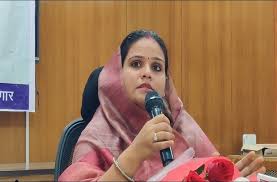 निलंबित हेरिटेज मेयर मुनेश गुर्जर को व्यक्तिगत उपस्थिति से छूट देने के आदेश के खिलाफ शिकायतकर्ता सुधांशु गिल ने हाई कोर्ट में याचिका की दायर