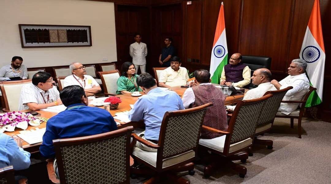मुकुंदरा हिल्स और रामगढ़ विषधारी टाइगर रिजर्व में बाघ एवं बाघिन स्थानांतरित किए जाएंगे