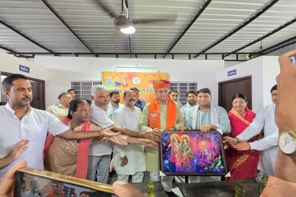 उपराष्ट्रपति के इस्तीफे पर राजनीति करना विपक्ष की घिनौनी हरकत : सुरेश रावत