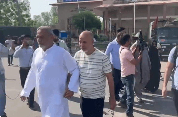 भारत ने सार्क वीजा छूट योजना (SVES) को किया निलंबित, पाक नागरिकों को 48 घंटे में देश छोड़ने का आदेश