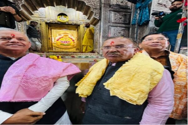 विधानसभा अध्यक्ष वासुदेव देवनानी ने खाटूश्याम के किए दर्शन, प्रदेश की सुख-समृद्धि की कामना