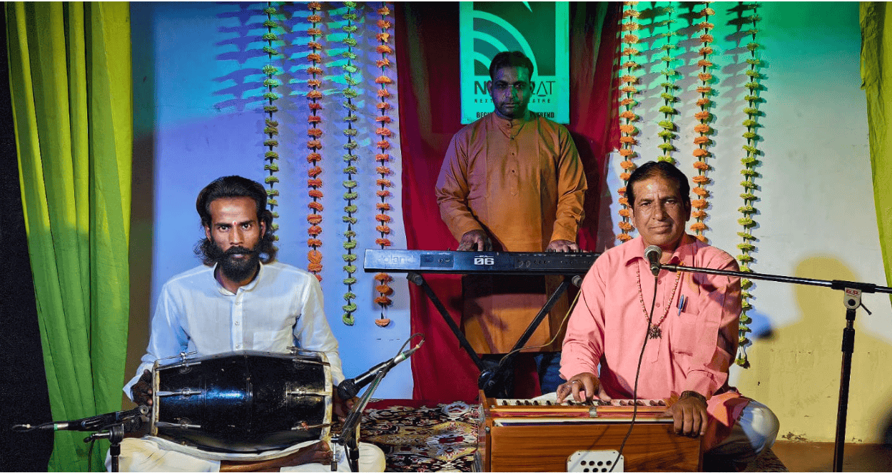 नेट-थियेट पर 'प्रभु सिमरन' कार्यक्रम में भजनों की गूंज, श्रद्धालु भाव-विभोर