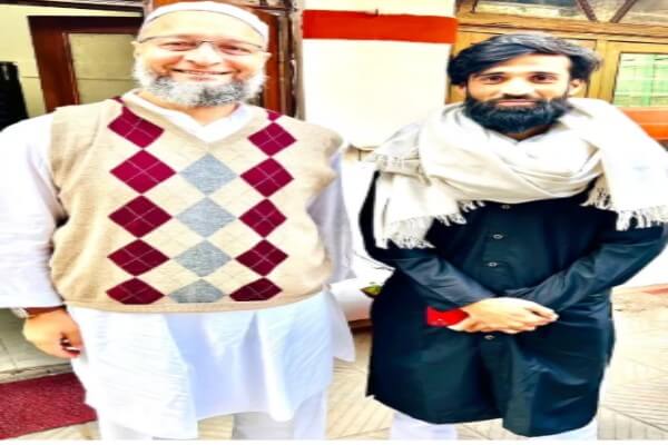 AIMIM के पूर्व प्रदेश महासचिव काशिफ जुबैरी पर महिला अधिवक्ता ने शादी का झांसा देकर बलात्कार और धर्म परिवर्तन के लिए दबाव बनाने का आरोप, जीरो FIR दर्ज