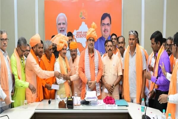 रैबारी एवं देवासी समाज प्रतिनिधिमंडल ने मुख्यमंत्री भजनलाल शर्मा से की मुलाकात, सामाजिक उत्थान के लिए जताया आभार