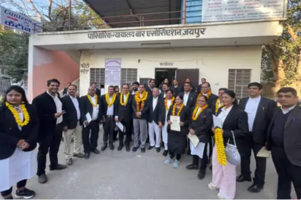 पारिवारिक न्यायालय बार एसोसिएशन के निर्विरोध चुनाव सम्पन्न, अध्यक्ष डी.एस. शेखावत फिर चुने गए