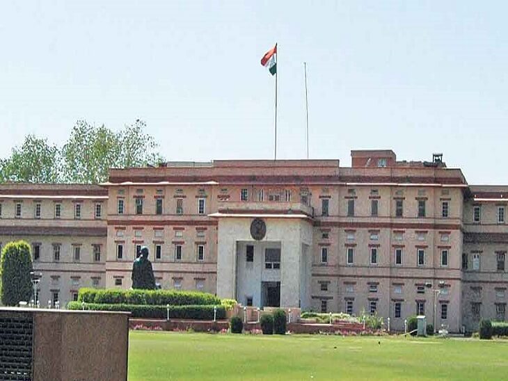 गृह विभाग ने 114 अतिरिक्त पुलिस अधीक्षकों के तबादले किए