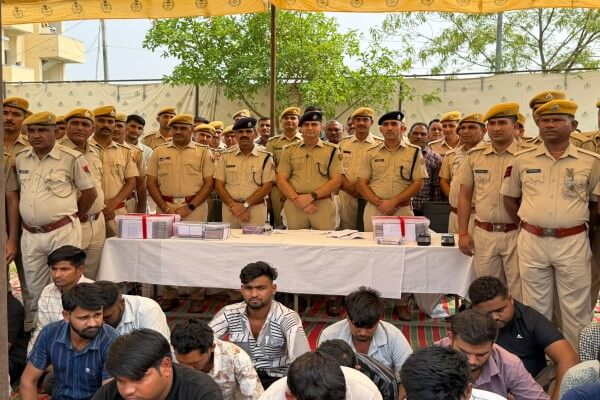झालावाड़ पुलिस का ऑपरेशन ‘शटरडाउन’: सरकारी योजनाओं में करोड़ों की धोखाधड़ी का पर्दाफाश, मास्टरमाइंड सहित 30 आरोपी गिरफ्तार
