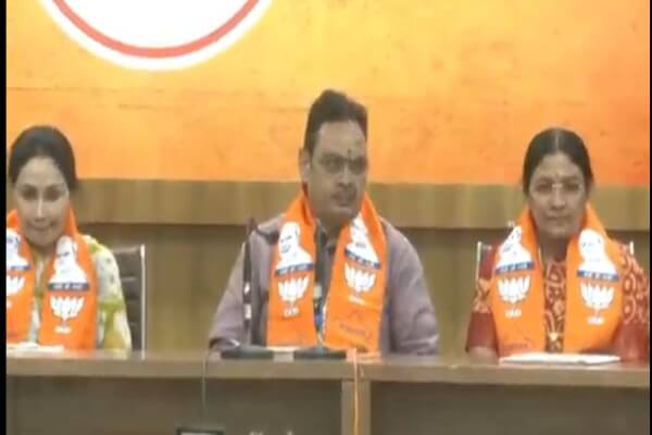 लाइव कार्यक्रम देखें: जयपुर में भाजपा मुख्यालय पर 19 अप्रैल को दोपहर 3:30 बजे मुख्यमंत्री भजनलाल शर्मा की प्रेस वार्ता, कई वरिष्ठ नेता रहेंगे मौजूद