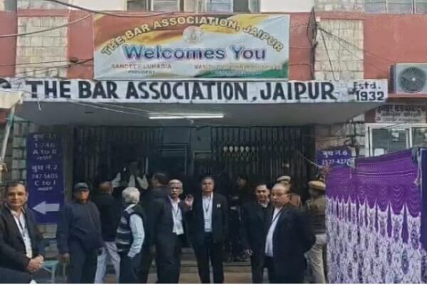 राजस्थान की 225 एडवोकेट बार में शुक्रवार को एक साथ चुनाव, 70 हजार वकील करेंगे मतदान — जयपुर ‘दी बार एसोसिएशन’ में 4,566 अधिवक्ता डाल रहे वोट