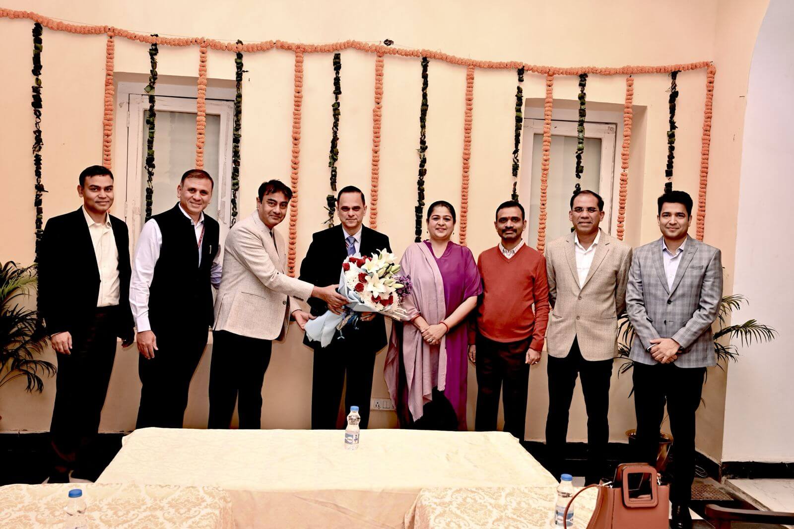 मुख्य सचिव वी. श्रीनिवासन ने किया बीकानेर हाउस का दौरा, राजकीय कार्यालयों का निरीक्षण और अधिकारियों के साथ बैठक