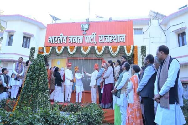 संविधान का सही सम्मान केवल भाजपा ने किया, डबल इंजन सरकार आमजन को दे रही आज़ादी का वास्तविक अनुभव: मदन राठौड़