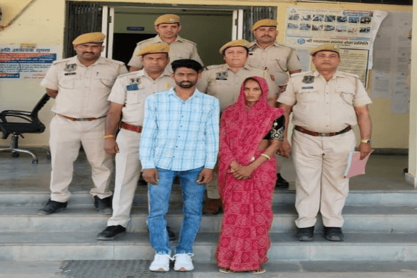 जयपुर में पत्नी ने बॉयफ्रेंड संग मिलकर की पति की हत्या, शव जलाने से पहले बाइक पर ले जाने का CCTV वायरल