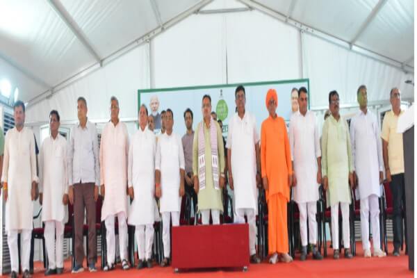 सीकर में जिलास्तरीय वन महोत्सव: मुख्यमंत्री भजनलाल शर्मा ने किया वृक्षारोपण, 50 करोड़ पौधों का लक्ष्य