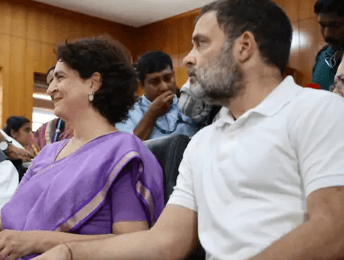 राहुल और प्रियंका जयपुर एयरपोर्ट पहुंचे, रिहान को जयपुर उतारा,कॉफी पी और दिल्ली लौट गए, कांग्रेस नेताओं को नहीं चला पता