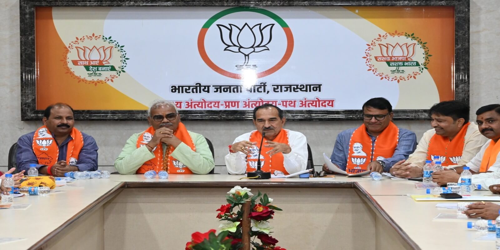 देश विरोधी ताकतों को समाप्त करने के लिए भाजपा को करना होगा मजबूत: मदन राठौड़