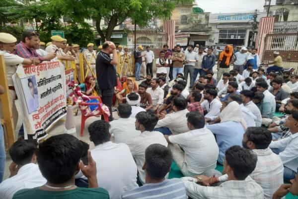 टोंक जेल में कैदी गणदेव गुर्जर की मौत पर आक्रोश: गुर्जर समाज का प्रदर्शन, जेलर सहित जिम्मेदार कर्मियों को सस्पेंड करने की मांग
