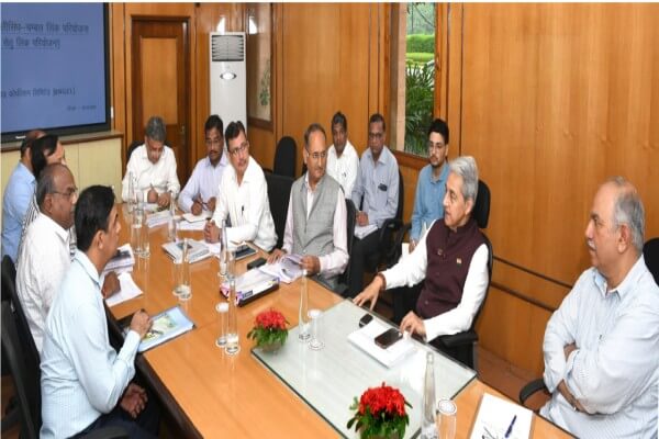 मुख्य सचिव ने 100 करोड़ से अधिक लागत की 23 परियोजनाओं की समीक्षा: राम जल सेतु को फ्लैगशिप प्रोजेक्ट बताया, तय समय में कार्य पूर्ण करने के निर्देश