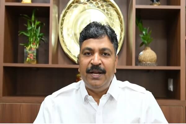 अधिकारियों को धमकी देने के मामले में प्रतिपक्ष नेता टीकाराम जूली ने केंद्रीय पर्यटन मंत्री गजेंद्र सिंह शेखावत पर बोला तीखा हमला कहा-बयान है  स्तरहीन