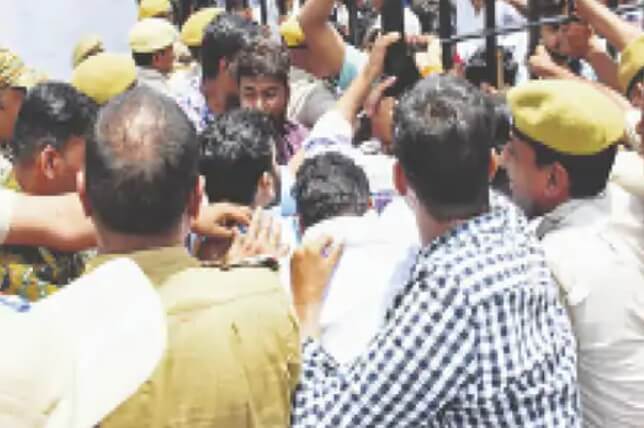 राजस्थान में छात्रसंघ चुनाव बहाली की मांग तेज, पूर्व सीएम गहलोत ने दिया समर्थन, सरकार अब भी मौन