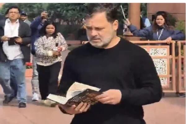 पूर्व आर्मी चीफ एमएम नरवणे की अनपब्लिश्ड किताब के सर्कुलेशन पर FIR, दिल्ली पुलिस की स्पेशल सेल जांच में जुटी