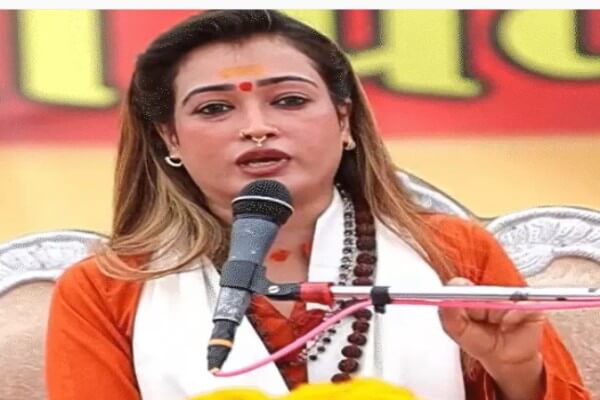 साध्वी हर्षानंद गिरि का आरोप: कुछ संतों ने प्रवचन रोकने और समय घटाने की कोशिश की