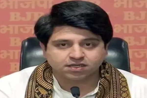 शहजाद पूनावाला ने एक्स बायो से हटाया भाजपा का नाम, इस्तीफे की अटकलें तेज