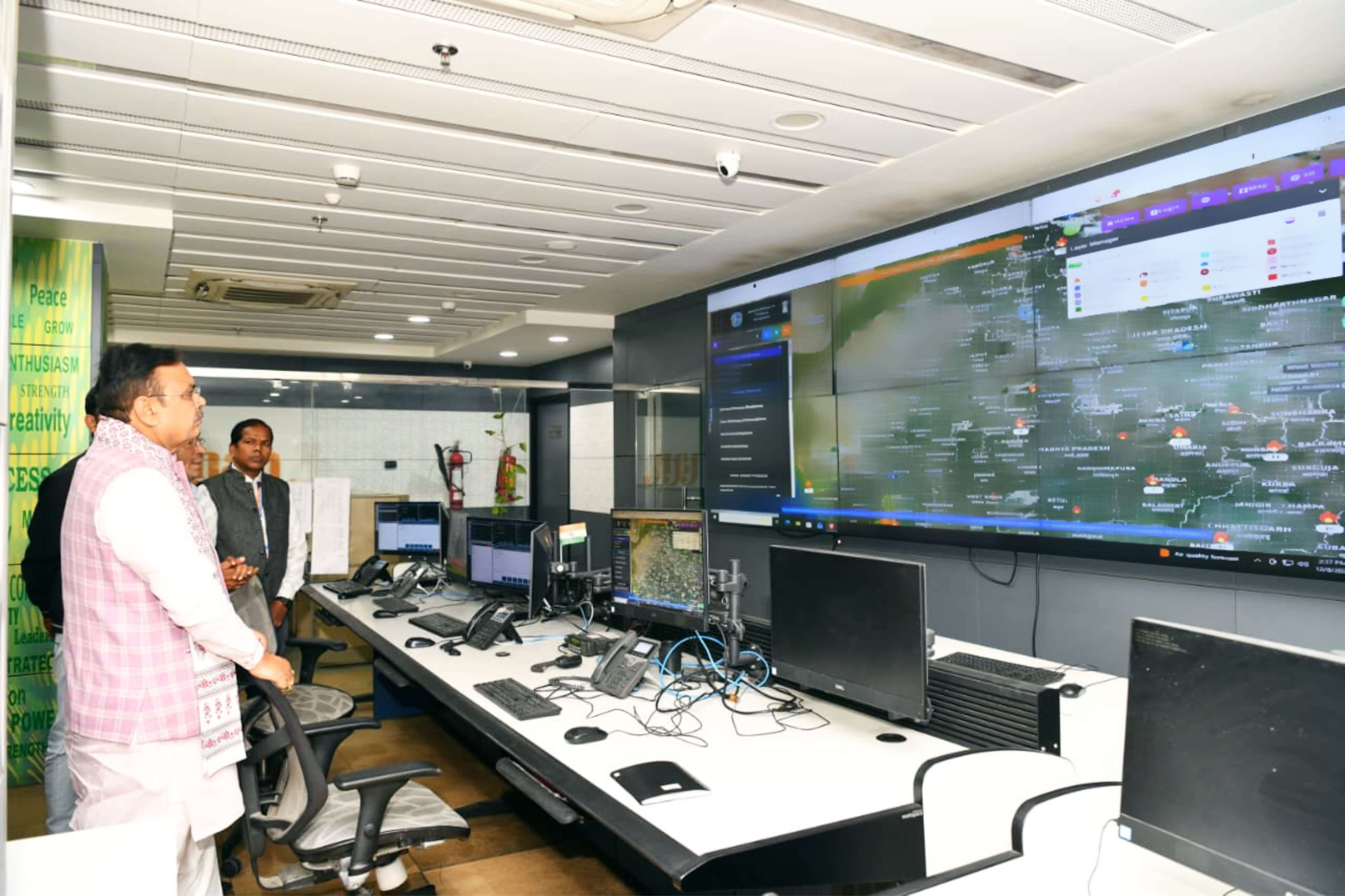 मुख्यमंत्री ने राजस्थान संपर्क हेल्पलाइन-181 का किया औचक निरीक्षण, कहा—जनसेवा की कार्यप्रणाली को और मजबूत किया जाएगा