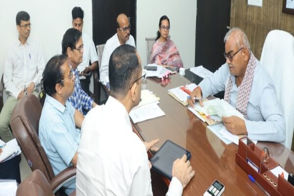 झालावाड़ हादसे के बाद कार्रवाई: 7 बच्चों की मौत पर 10 अफसर निलंबित, संविदा अभियंता बर्खास्त