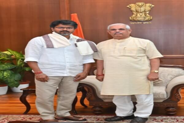 TVK प्रमुख सी. जोसेफ विजय रविवार को ले सकते हैं मुख्यमंत्री पद की शपथ, बहुमत का दावा पेश