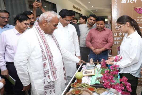 जयपुर बाल महोत्सव 2026: शिक्षा मंत्री मदन दिलावर और जल संसाधन मंत्री सुरेश रावत ने बच्चों की रचनात्मकता की सराहना, नवाचार और अभिव्यक्ति पर जोर