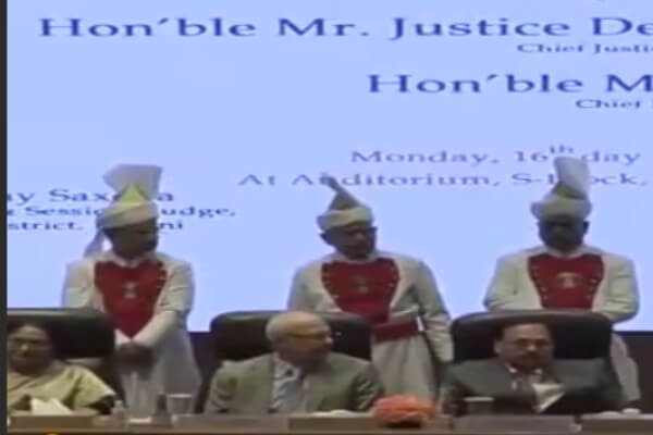 फैमिली कोर्ट का माहौल बदले: सीजेआई सूर्यकांत बोले- काले चोंगे बच्चों में डर पैदा करते हैं