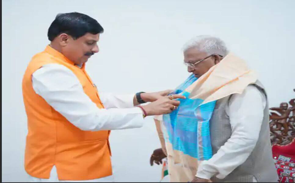 मध्य प्रदेश के मुख्यमंत्री डॉ. मोहन यादव ने की राज्यपाल पटेल से मुलाकात, मंत्रिमंडल विस्तार सोमवार को, कांग्रेस से भाजपा में आए विधायक रामनिवास रावत कैबिनेट मंत्री की लेंगे शपथ