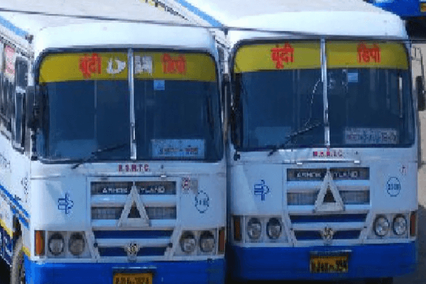 उदयपुर से बूंदी जा रही रोडवेज बस के चालक की हार्ट अटैक से मौत, यात्रियों को सुरक्षित पहुंचाने के बाद सीट पर गिर पड़े