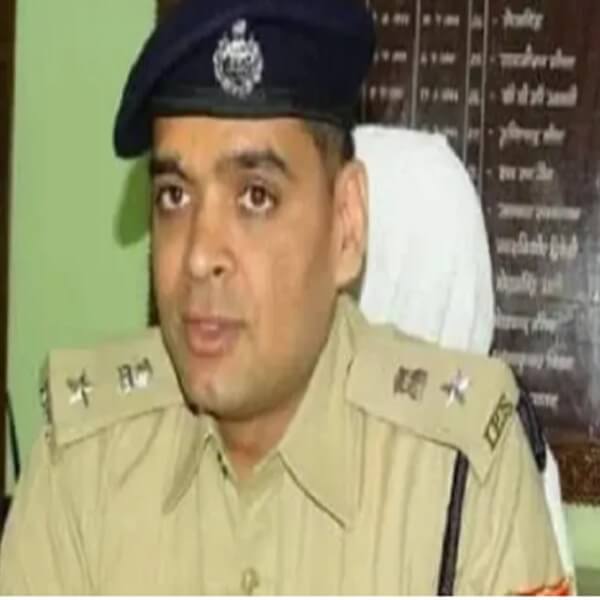 भ्रष्टाचार के आरोपों में घिरे आईपीएस मनीष अग्रवाल पर 11 साल पुराने मामले में केंद्र सरकार ने दी चालान पेश करने की मंजूरी