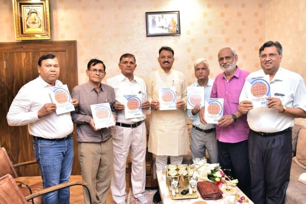 उपमुख्यमंत्री डॉ. प्रेमचंद बैरवा ने किया पत्रकार कॉलोनी की टेलीफोन डायरेक्टरी का लोकार्पण