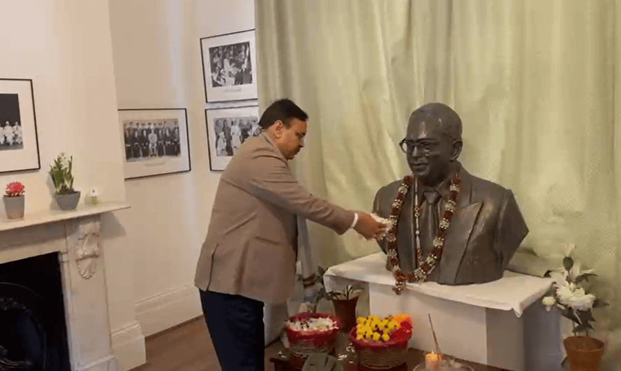 मुख्यमंत्री शर्मा ने लंदन स्थित अंबेडकर हाउस का दौरा कर डॉ. भीमराव अंबेडकर को श्रद्धांजलि अर्पित की