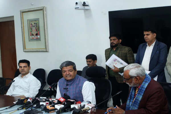 गिव अप अभियान’ बना त्याग और सामाजिक सरोकार का उदाहरण, 54 लाख से अधिक संपन्नों ने छोड़ी खाद्य सुरक्षा, 73 लाख वंचित को मिला लाभ: सुमित गोदारा