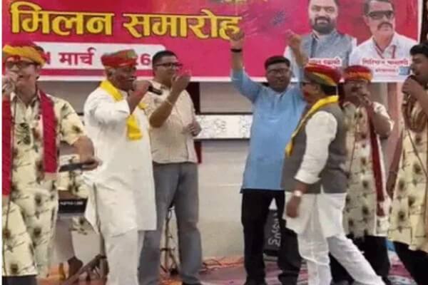 बीकानेर प्रेस क्लब के होली में होली स्नेह मिलन में भाजपा विधायकों की मस्ती, जेठानंद व्यास ने गाए फाग तो डॉ. विश्वनाथ मेघवाल ने किया डांस