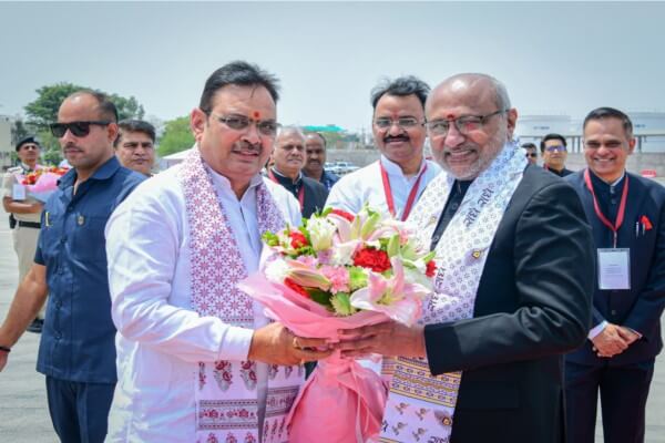 मुख्यमंत्री भजनलाल शर्मा ने उपराष्ट्रपति सी.पी. राधाकृष्णन को स्टेट हैंगर पर दी विदाई