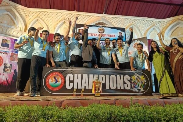 सारस्वत क्रिकेट लीग का भव्य समापन: पुरुष वर्ग में रॉयल गोविंदम और महिला वर्ग में सारस्वत रूबी टाईटन बनी विजेता