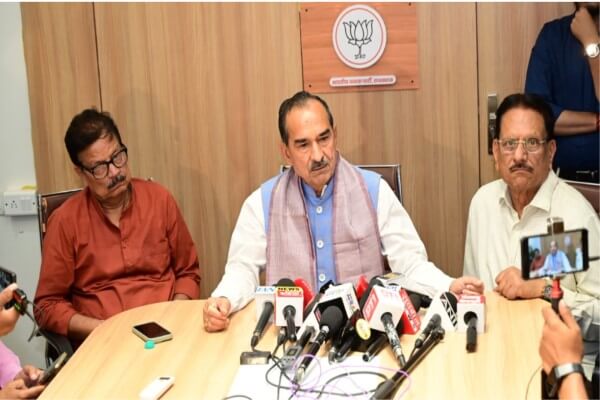 पूर्व मुख्यमंत्री गहलोत ने कांग्रेस को गर्त में पहुंचाया, वंशवाद लोकतंत्र के खिलाफ: मदन राठौड़