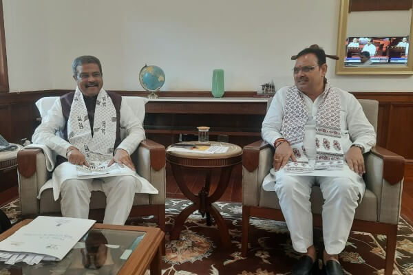 मुख्यमंत्री भजनलाल शर्मा ने केंद्रीय शिक्षा मंत्री धर्मेंद्र प्रधान से की मुलाकात, शिक्षा नीति और नवाचारों पर हुई चर्चा