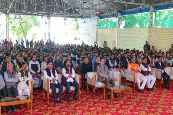 ‘मन की बात’ की 130 वीं कड़ी में लोकतंत्र, स्टार्टअप और किसानों के नवाचारों पर जोर: पीएम मोदी बोले—मतदाता लोकतंत्र की आत्मा, भारत बना तीसरा सबसे बड़ा स्टार्टअप इकोसिस्टम