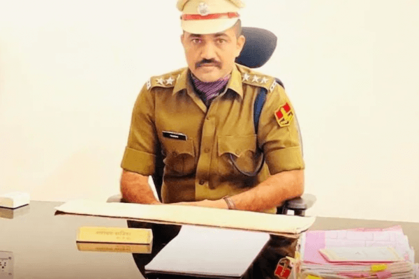 जयपुर में बेखौफ बदमाशों की SUV, एसीपी की गाड़ी को मारी टक्कर, गनमैन पर चढ़ाने की कोशिश