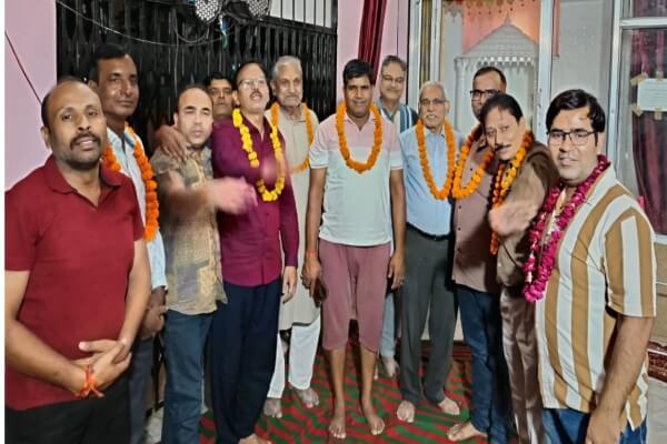 छत्रेश्वर महादेव एवं वैष्णव माता मंदिर विकास समिति के रामजीवन चौधरी बने अध्यक्ष, स्वच्छता और सौंदर्यकरण कार्यों का किया निर्णय