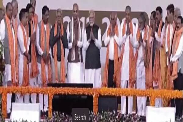 गुजरात सरकार के सभी 16 मंत्रियों ने दिया इस्तीफा, 17 अक्टूबर को सुबह शपथ लेगी नई कैबिनेट