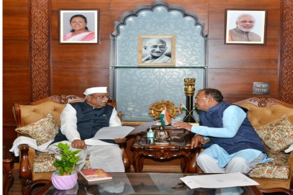 राज्यपाल हरिभाऊ बागडे से विधानसभाध्यक्ष वासुदेव देवनानी की शिष्टाचार भेंट, आगामी विधानसभा सत्र पर हुई विस्तृत चर्चा