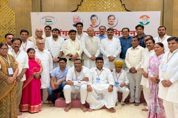 पूर्व मुख्यमंत्री अशोक गहलोत ने पुष्कर में आयोजित कांग्रेस के संगठन सृजन अभियान के जिला अध्यक्ष प्रशिक्षण शिविर जिला अध्यक्ष