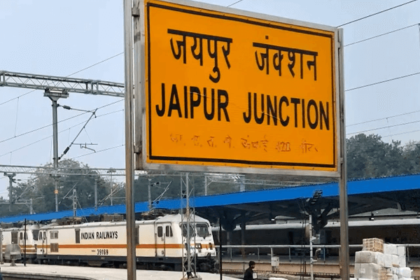 जयपुर जंक्शन पर पुनर्विकास कार्य का असर: 16 सितंबर से 11 अक्टूबर तक 15 ट्रेनें प्रभावित, सफर से पहले जांचें शेड्यूल